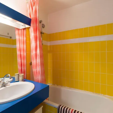 Διαμέρισμα 1 Bedroom For 4 *