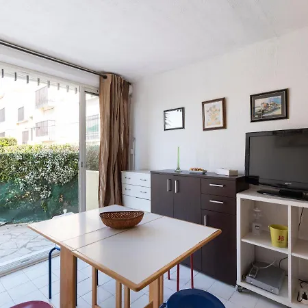 1 Bedroom For 4 Διαμέρισμα Agde